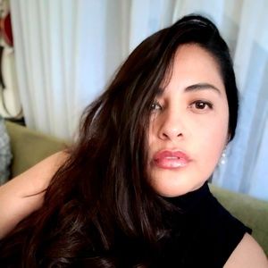 Meet your Posher, Yessi